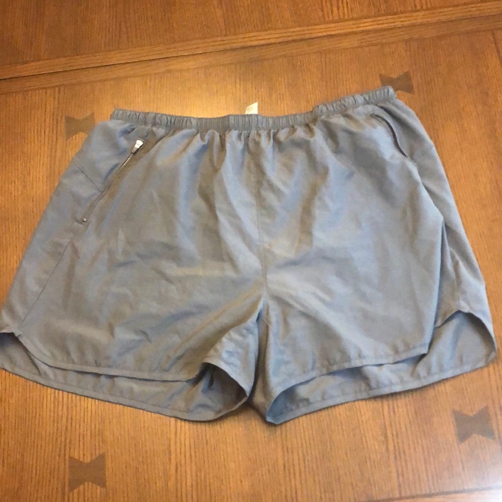 Champion Athletic Shorts Grey Size XL